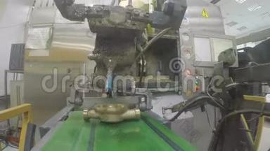 <strong>机械机械机械</strong>臂在输送机上的仪表细节
